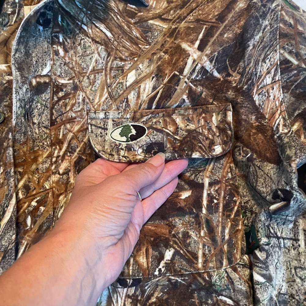 Mossy Oak Silentstalker Button-Up Long Sleeve Camouflage Shirt, Size Large - Picture 5 of 9